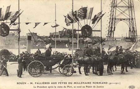 Voyages en France -  Rouen, 1911 - Aprs la visite du port (127 J 346)