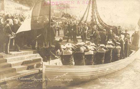 Voyages  l'atranger -  Sude, 1908 - Le roi accueille le prsident Fallires (127 J 473)