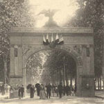 Arc de triomphe de l'arme - promenade du gravier - Agrandir l'image
