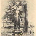 Visite du prsident Fallires  Allemans du Dropt - Le monument Deluns-Montaud  - Agrandir l'image