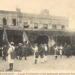 Visite du prsident Fallires en Lot-et-Garonne en 1909 - Marmande, Prsentation des drapeaux des gymnastes (7 Fi 161/165)  - Agrandir l'image